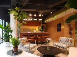 Amic艾米·女生青旅(深圳蛇口海上世界店)，位于深圳的酒店