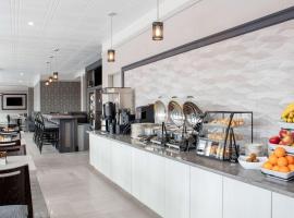 Chateau Moncton Trademark Collection by Wyndham, hotel a Moncton