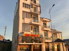 Hotel 19
