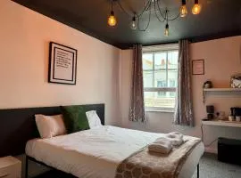 BoHo BreeZe Rooms