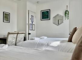 BoHo BreeZe Rooms, hotel in Brighton & Hove