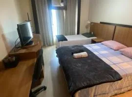 UH 406 - 3 Pessoas e garagem