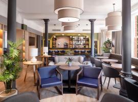 Holiday Inn Farnborough by IHG, hotel a Farnborough