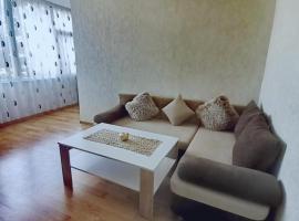 Апартамент Централ, Hotel in Targowischte