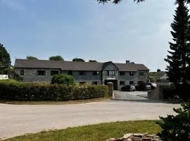 Smithaleigh Farm Rooms and Apartments