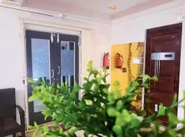 Little While global-Micro hotel- Backpacker friendly- near metro