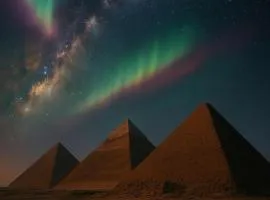 Continental pyramids view inn