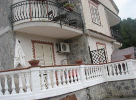 Elios Residence Hotel, hôtel à Sapri