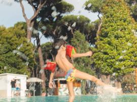 ISOLA VERDE Camping Village,位于内图诺的酒店