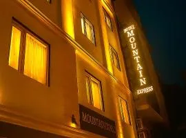 Hotel Mountain Express ' New Delhi City center