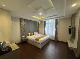 Evara Hotel & Apartment