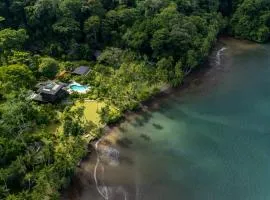 Playa Cativo Lodge