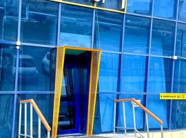 Station Hostel, hotel in Atyraū