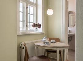 Hirtshals Gamle Station, hotel in Hirtshals