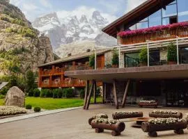 Grand Hotel Courmayeur Mont Blanc, by R Collection Hotels