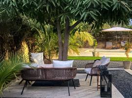 Jeros villa, hotel v destinaci Guilor