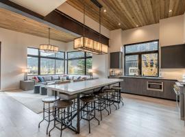 The Cabins at Snake River Sporting Club, hotel in Jackson