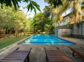 Tropicara Resort