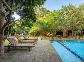 Tropicara Resort