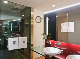 Hotel Reina Petronila