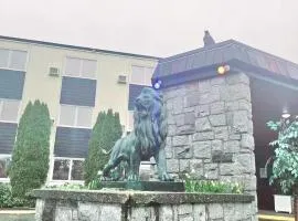 Marina Hotel