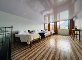 SUA Luxury Arenal Volcano View Apartments, hotel v destinaci Fortuna