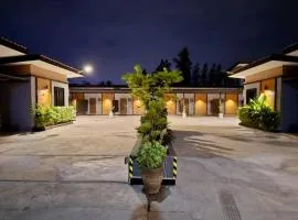 ชีวา รีสอร์ท