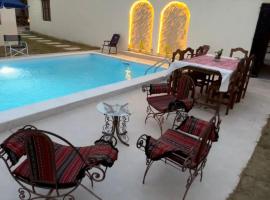 Maison d'hôtes DAR EMNA, hotel en Douz