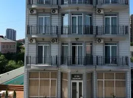 SkyHouse Batumi