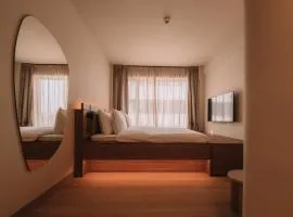 SKIPR Hotel