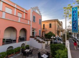 Amadei Hotel Blumen, hotell i Pesaro