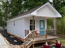 Frog Hollow, Hotel in Townville