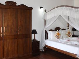 Hotel Photo: Camellia Holiday Home