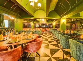 The Slate Gsilver Hotels Nungambakkam