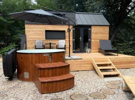 Labe Glamping, hotel v destinaci Městys Žireč