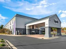 Spark By Hilton Stevensville