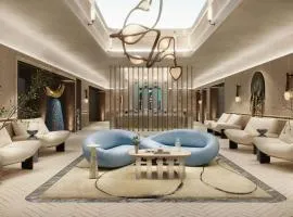 Morea House, Autograph Collection