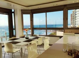 Migdal Luxury Suites - Sea Dream, Hotel in Netanja
