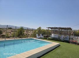 Casa Rural Natur Libre, hotel in Alicante