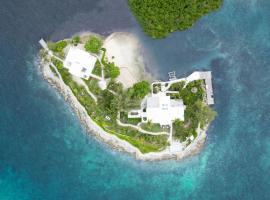 Middle Cay Estate estate, hotel in Harbour Island