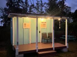 North-Shore Tiny Hales-Oahu, Hawaii, hotel in Laie