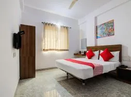 Hotel O Varcity Comforts Near St. John Medical College