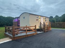 Doon Shepherds Hut, hotel en Tempo