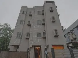 Super Townhouse Hotel All In One Near City Centre Salt Lake
