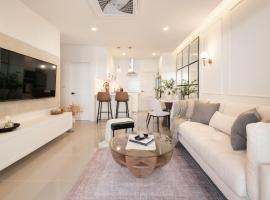 Chao Wilai Residence I Naiyang Beach I HKT Airport, ξενοδοχείο σε Nai Yang Beach