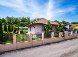 Bungalow Rakytovce, hotel v destinaci Banská Bystrica