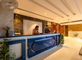 HOTEL CORPORATE PLAZA Near TERMINAL 3 Delhi AIRPORT WITH- FREE Airport PICKUP