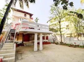 Super Hotel O The Dove Villa