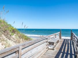 C0629 Into the Mystic - Condo, Short Walk to Beach, Community Pool, Tennis、カローラのホテル