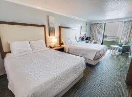 Stunning Condo at Coral Beach Resort, Pools, hotel v destinaci Myrtle Beach